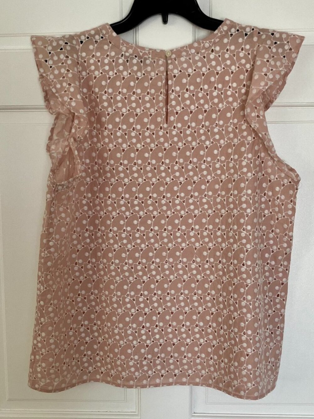 LOFT Eyelet Top Size Large - Picture 2 of 4